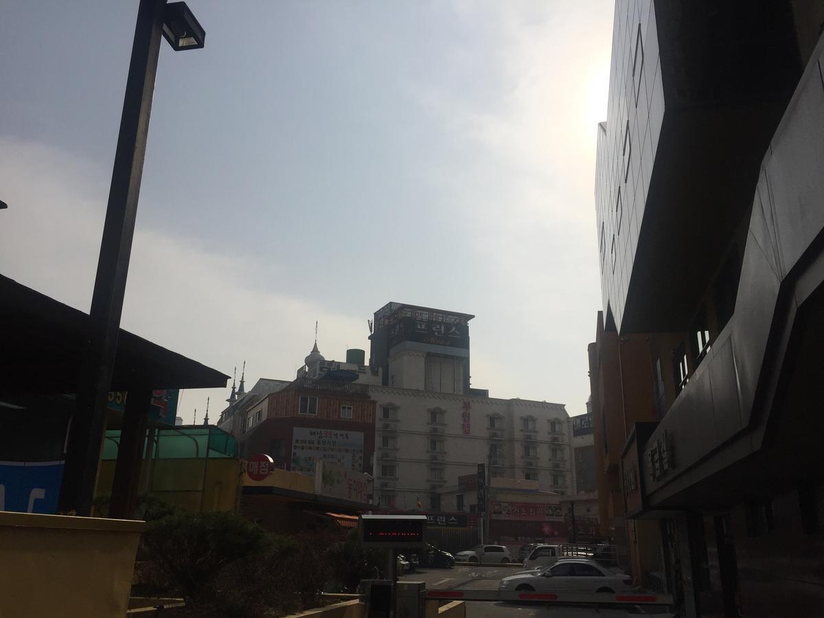 Prince Hotel Gwangju Metropolitan City Eksteriør bilde
